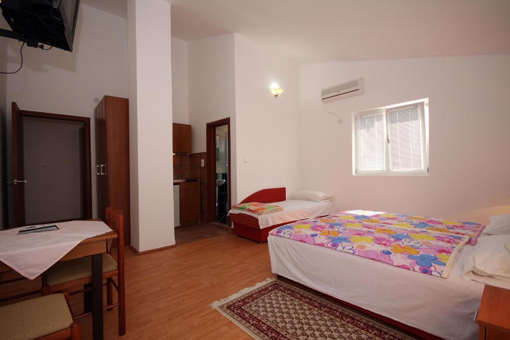 Apartments Raicevic Budva Quarto foto