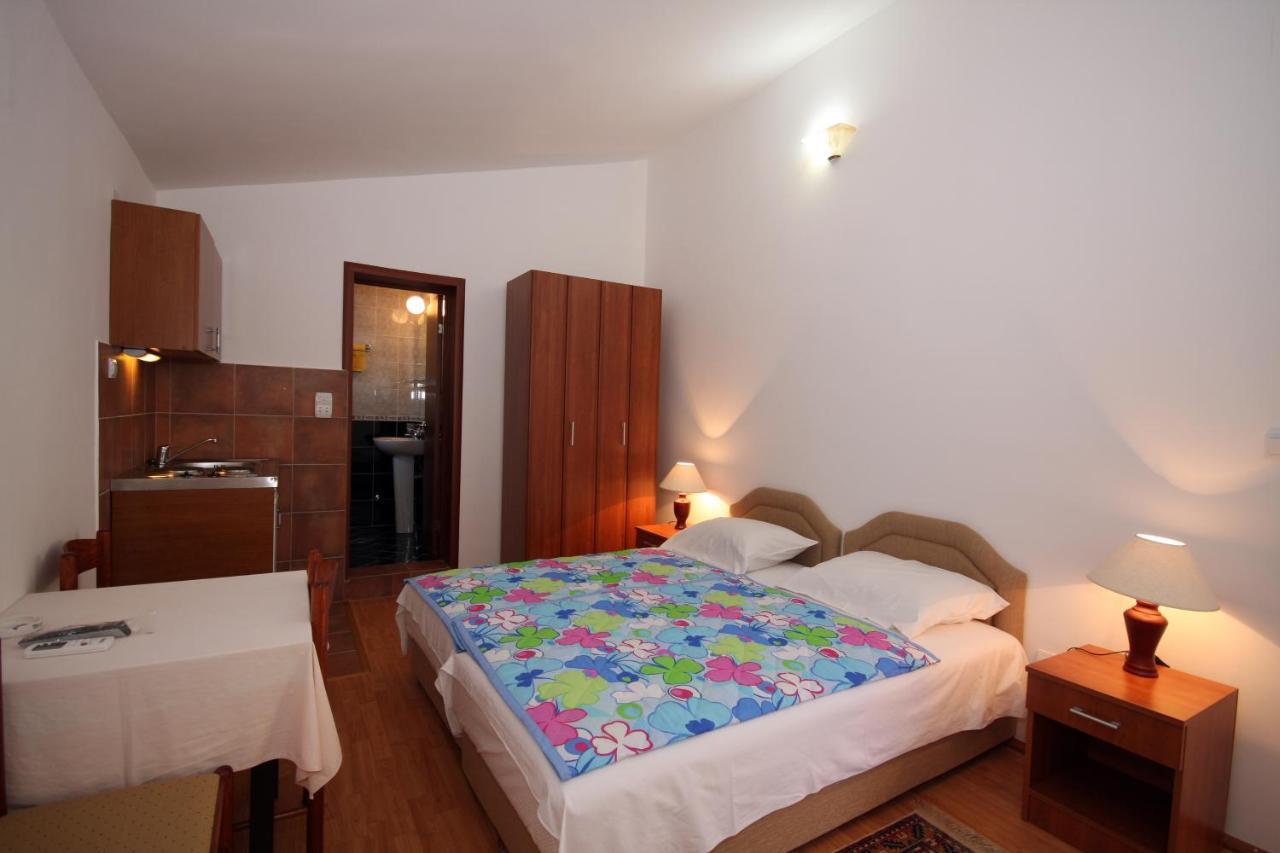 Apartments Raicevic Budva Quarto foto